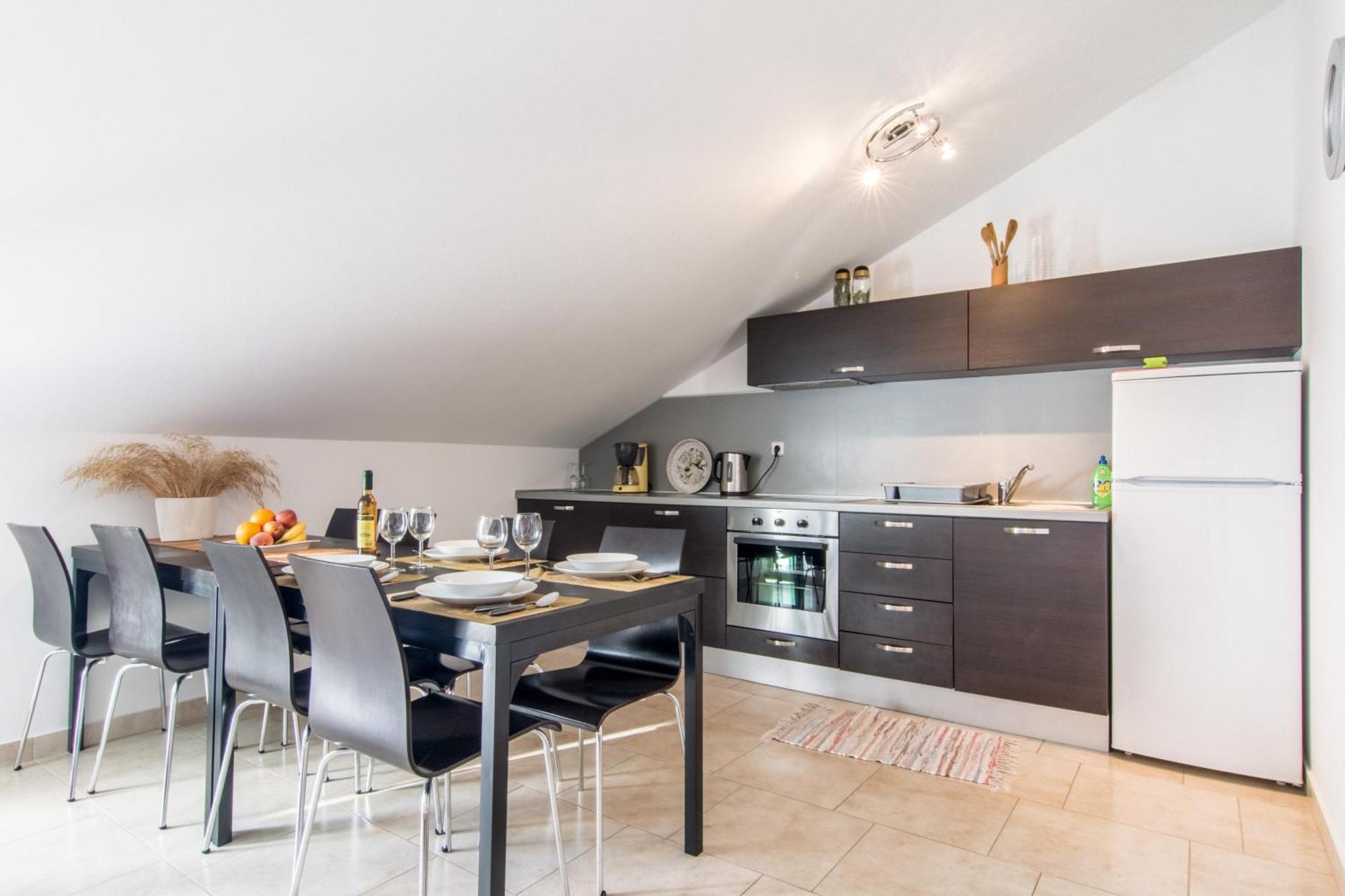Apartments Domuzin Биоград на Мору Екстериор снимка