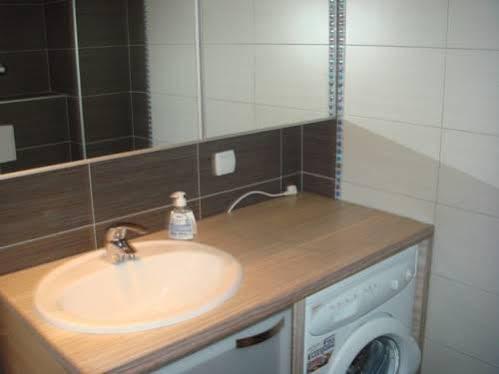 Apartments Domuzin Биоград на Мору Екстериор снимка
